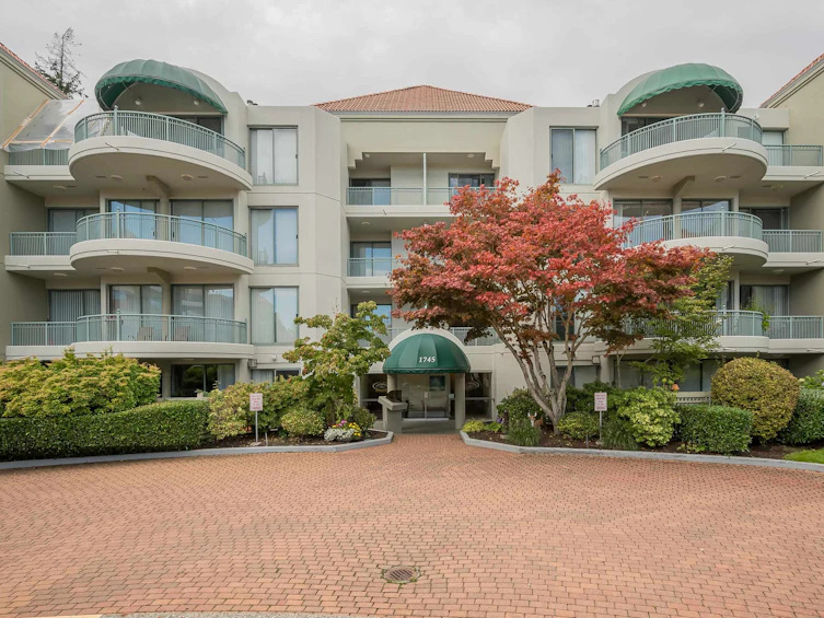 207-1745 Martin Drive, Surrey, BC, V4A 9T5 - 29