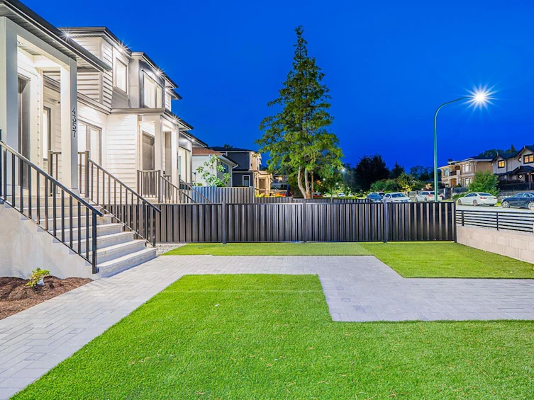 4357 Barker Avenue, Burnaby, BC, V5G 3C3 - 2