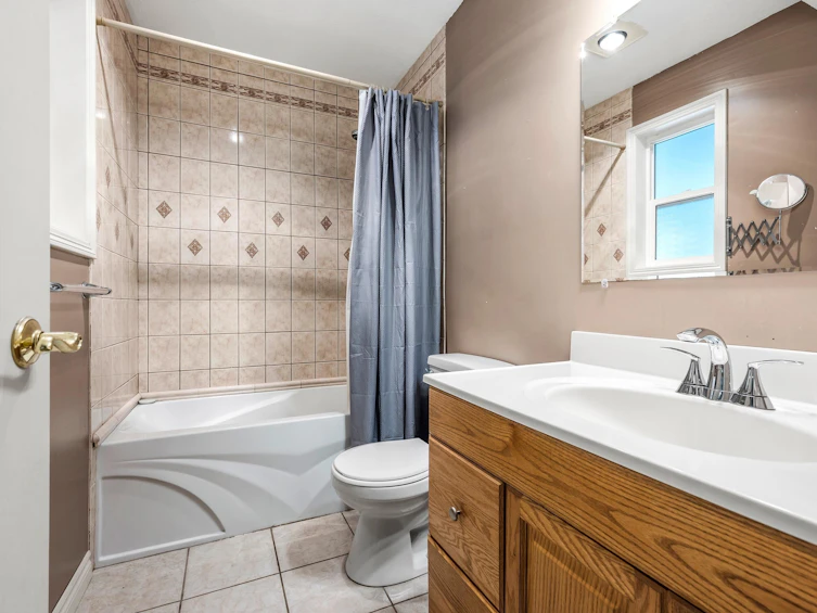 5247 Weeden Place, Chilliwack, BC, V2R 5T9 - 33