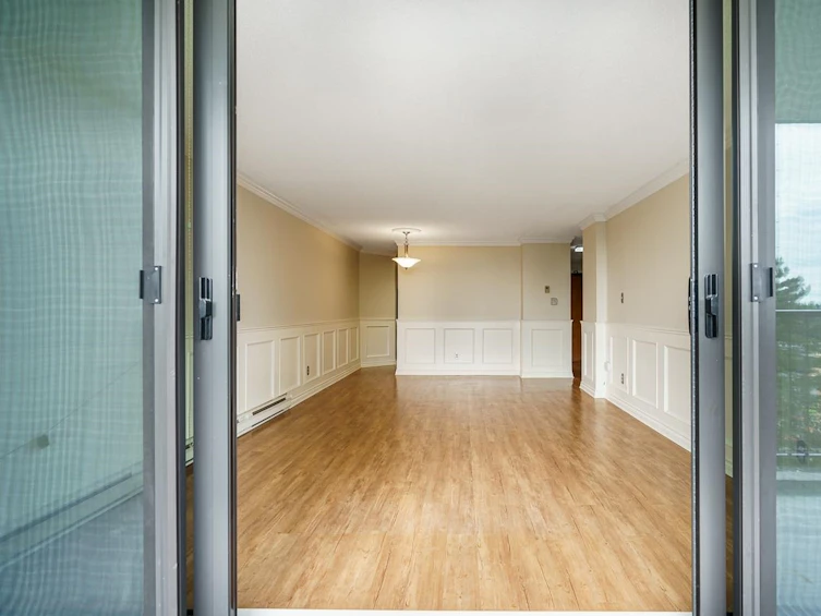 807-6455 Willingdon Avenue, Burnaby, BC, V5H 4E4 - 8