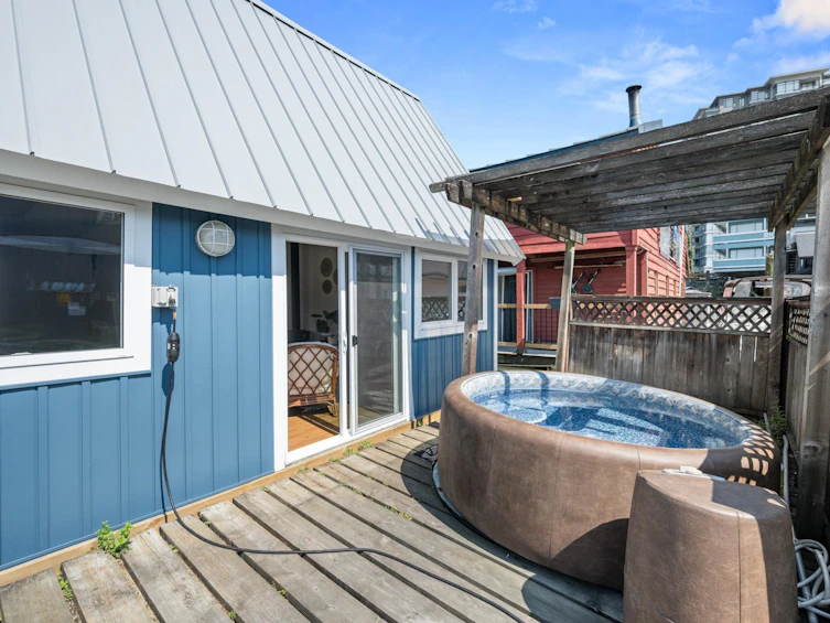 AA03-8211 River Road, Richmond, BC, V6X 1X8 - 6