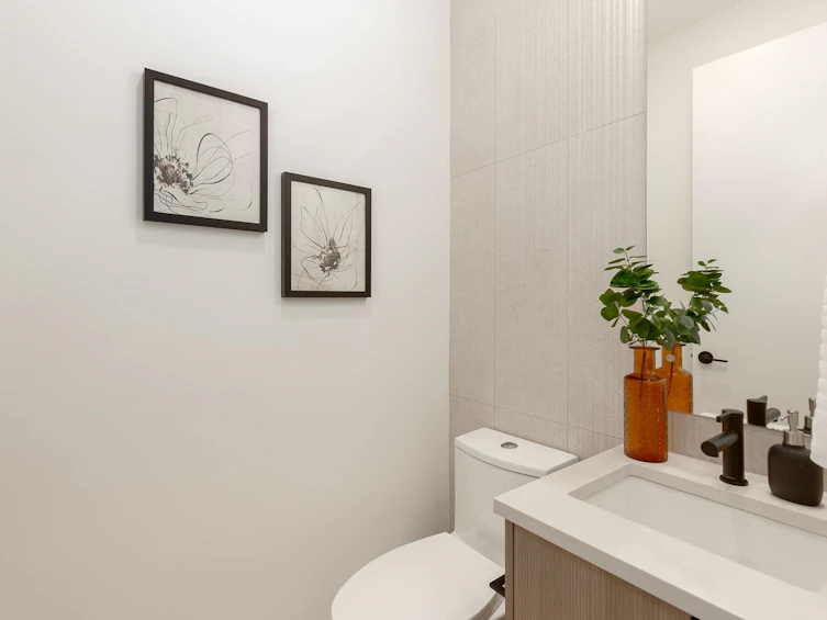 1-280 E 19th Avenue, Vancouver, BC, V5V 1J2 - 11