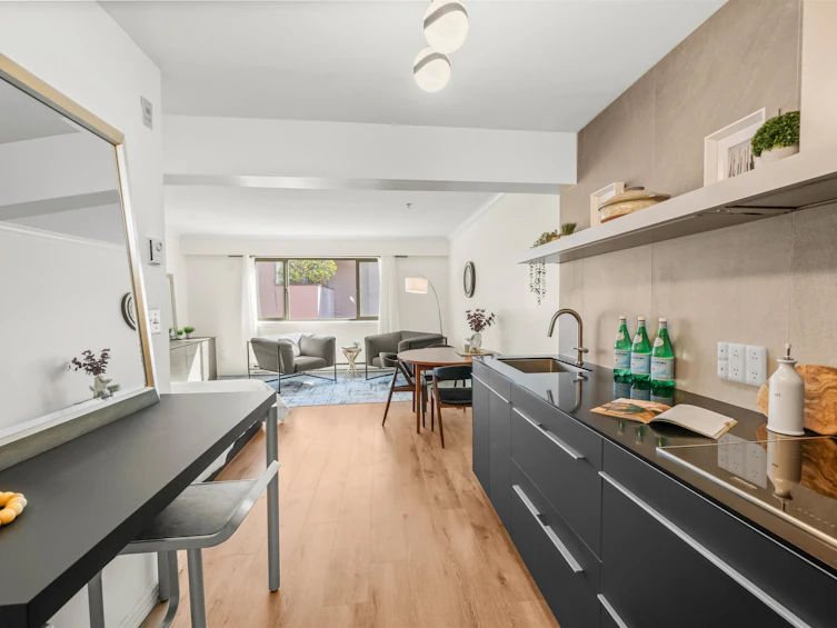 204-1940 Barclay Street, Vancouver, BC, V6G 1L3 - 4