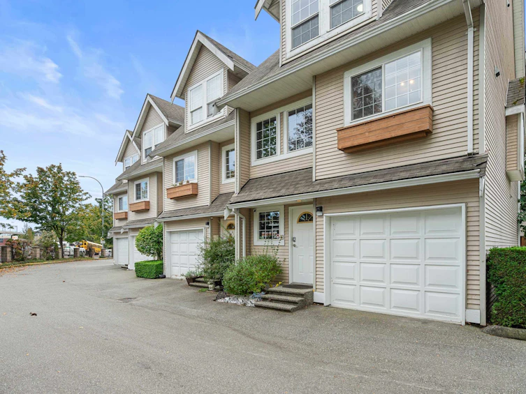 10-19948 Willoughby Way, Langley, BC, V2Y 1M6 - 2
