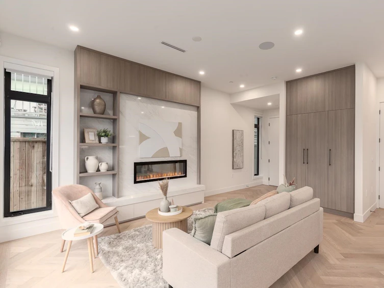 2-280 East 19th Avenue, Vancouver, BC, V5V 1J2 - 4