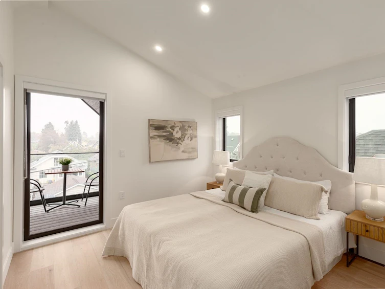 2-280 East 19th Avenue, Vancouver, BC, V5V 1J2 - 19