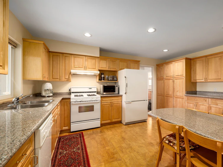 6969 Sussex Avenue, Burnaby, BC, V5J 3V1 - 9