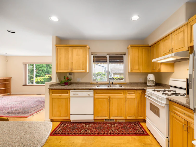 6969 Sussex Avenue, Burnaby, BC, V5J 3V1 - 10