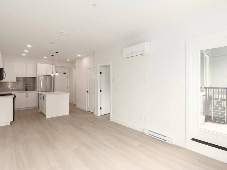 305-3528 146a Street, Surrey, BC, V4P 0H4 - 5