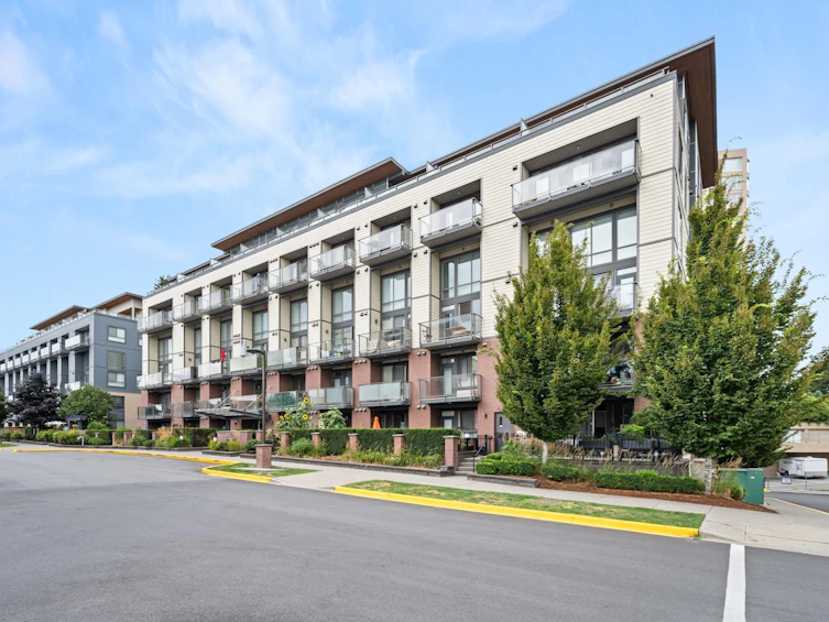 501-3080 Gladwin Road, Abbotsford, BC, V2T 0G3 - 2