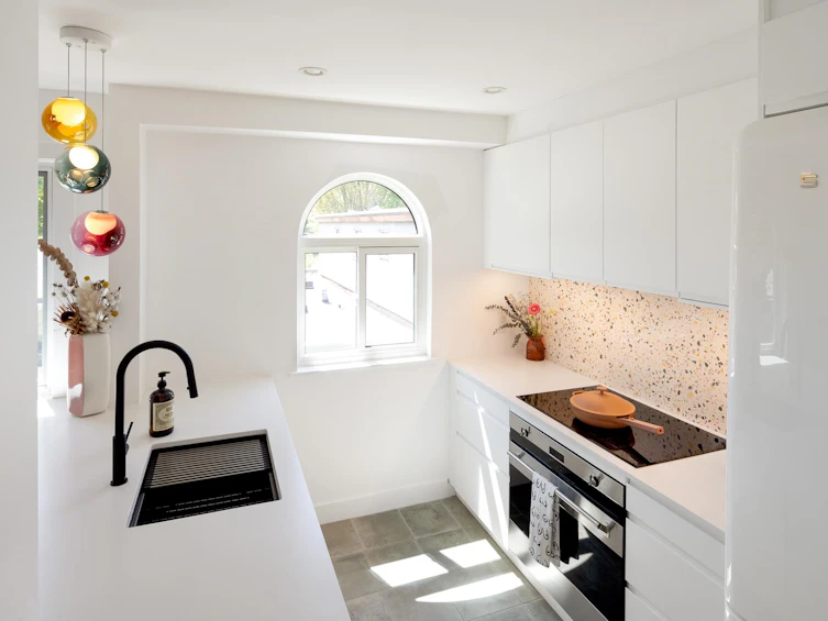 1465 Walnut Street, Vancouver, BC, V6J 3R2 - 3