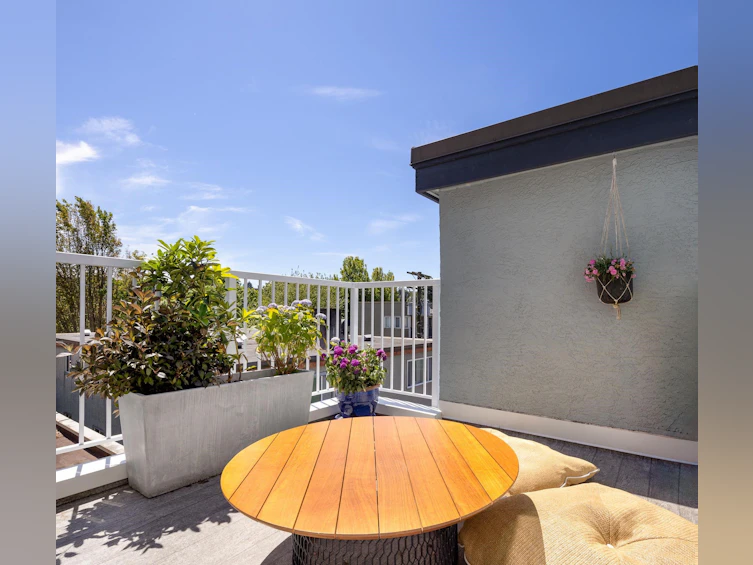 1465 Walnut Street, Vancouver, BC, V6J 3R2 - 16