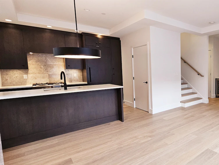 1138 East 26th Avenue, Vancouver, BC, V5V 2J7 - 10