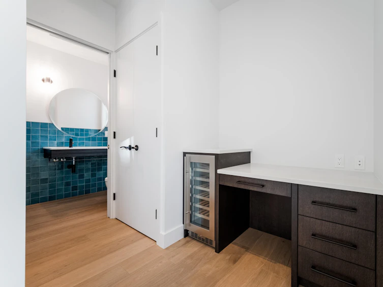 1138 East 26th Avenue, Vancouver, BC, V5V 2J7 - 16