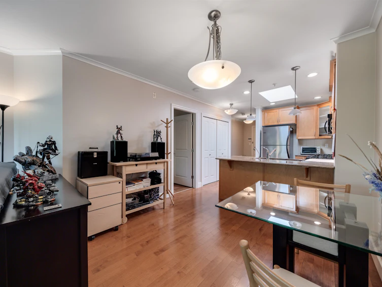 401-2103 W 45th Avenue, Vancouver, BC, V6M 2J2 - 8