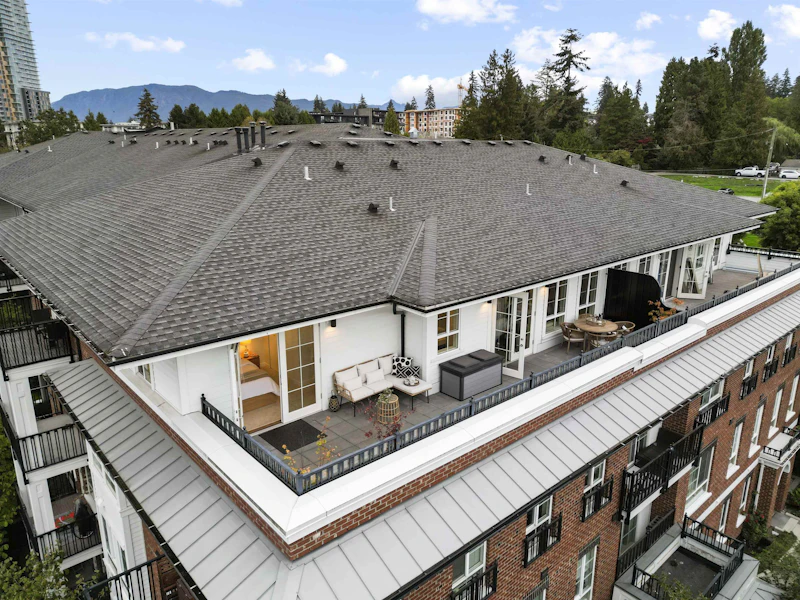 401 - 555 Foster Avenue, Coquitlam BC V3J 0B6