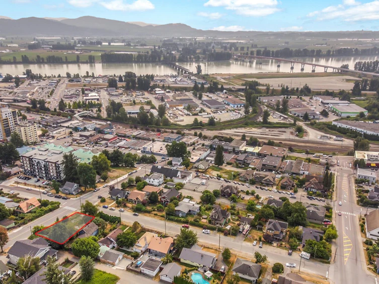 33091 3rd Avenue, Mission, BC, V2V 1N6 - 8