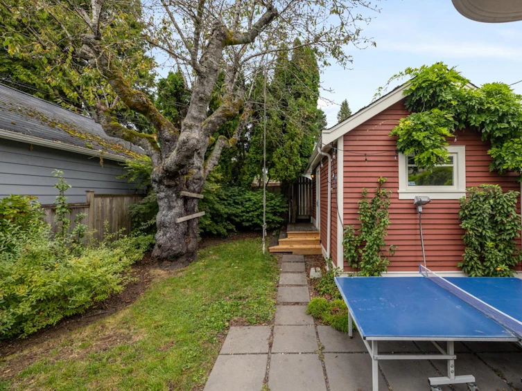 216 East 27th Street, North Vancouver, BC, V7N 1B6 - 24