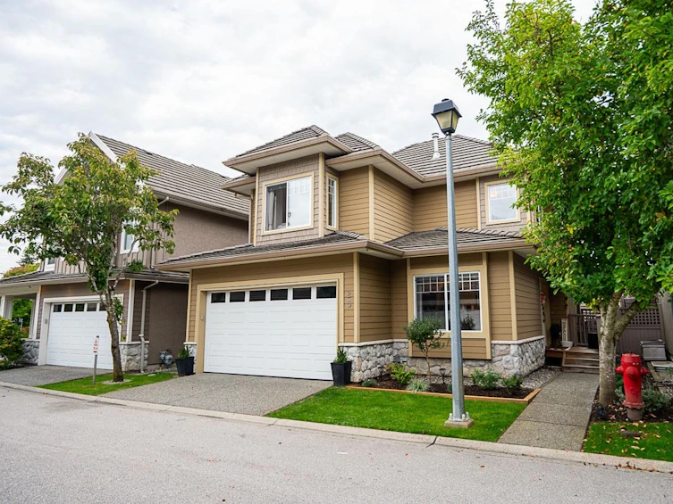 25-3363 Rosemary Heights, Surrey, BC, V3Z 0X8 - 2