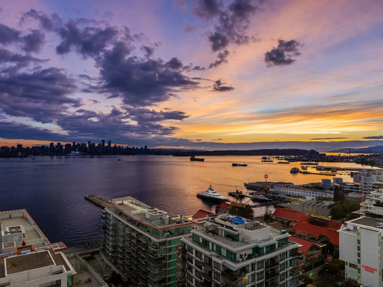 PH2301-188 E Esplanade, North Vancouver, BC, V7L 4Y1 - 17