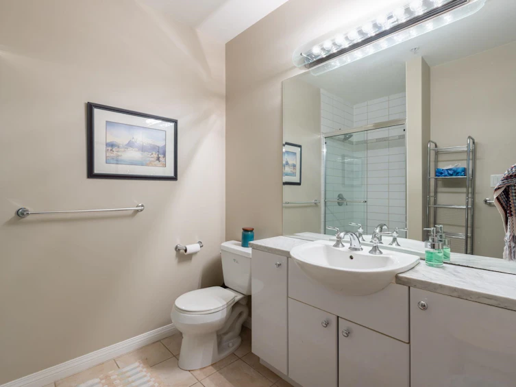 PH2301-188 E Esplanade, North Vancouver, BC, V7L 4Y1 - 26