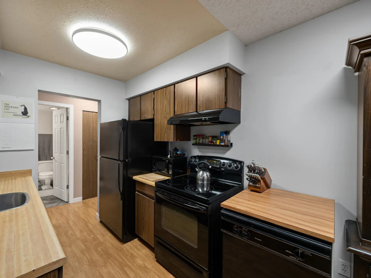 401-1945 Woodway Place, Burnaby, BC, V5B 4S4 - 8