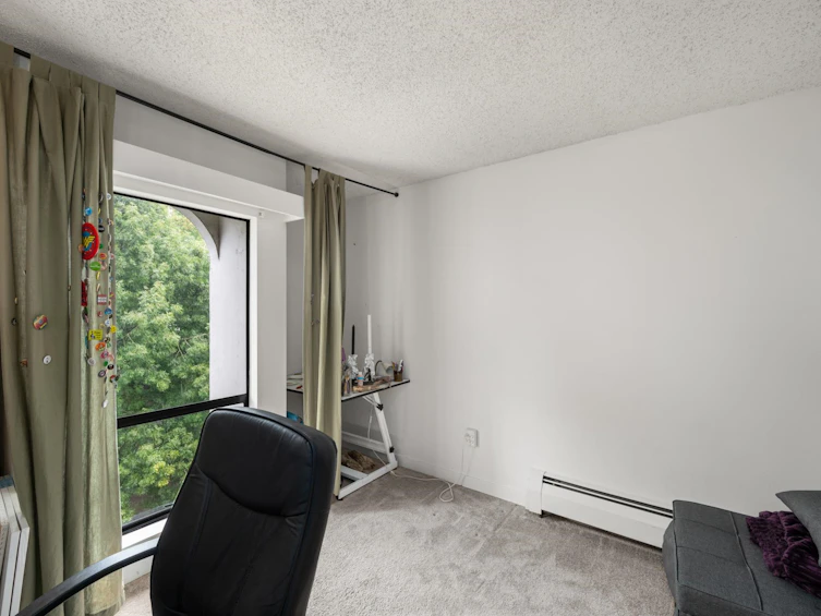 401-1945 Woodway Place, Burnaby, BC, V5B 4S4 - 20