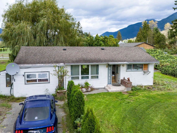 9750 Farms Road, Mission, BC, V2V 4J1 - 3