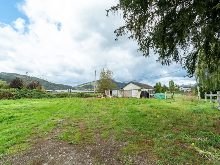 9750 Farms Road, Mission, BC, V2V 4J1 - 12