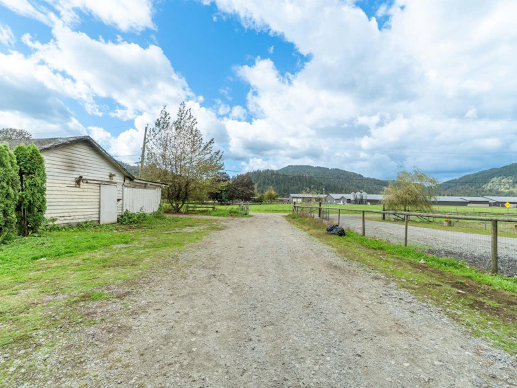 9750 Farms Road, Mission, BC, V2V 4J1 - 20