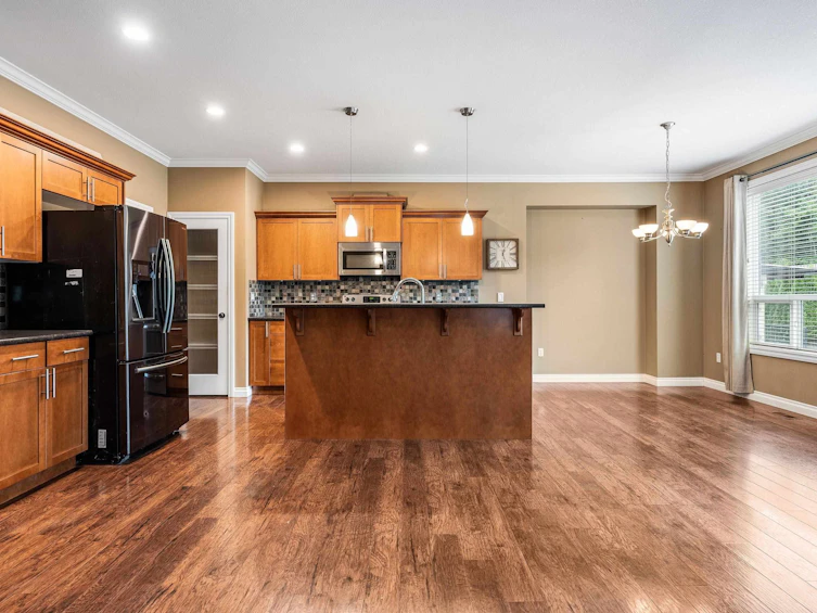 45438 Ariel Place, Cultus Lake, BC, V2R 0K7 - 2