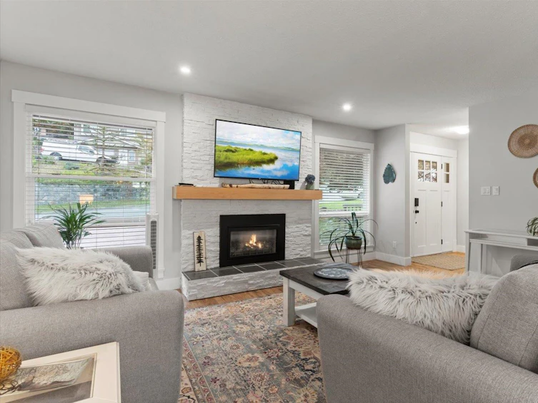 32172 Buffalo Drive, Mission, BC, V2V 5P8 - 4