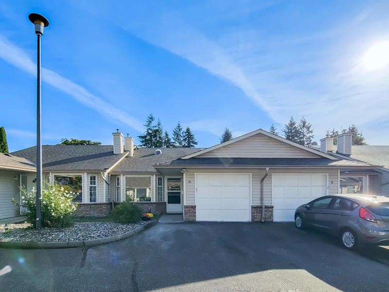12 - 12049 217th Street, Maple Ridge BC V2X 0M8