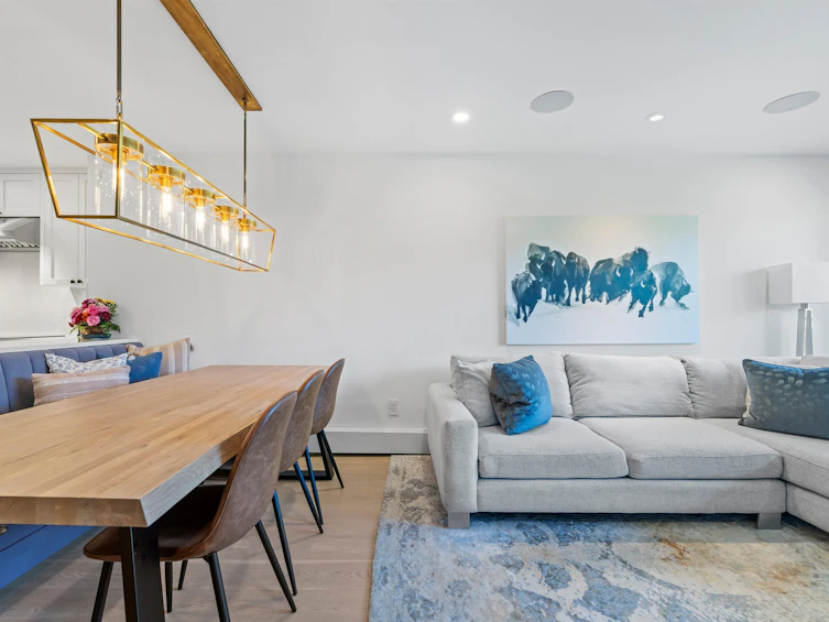 215-2121 W 6th Avenue, Vancouver, BC, V6K 1V5 - 5