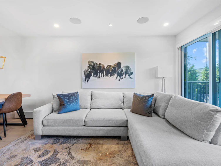 215-2121 W 6th Avenue, Vancouver, BC, V6K 1V5 - 9
