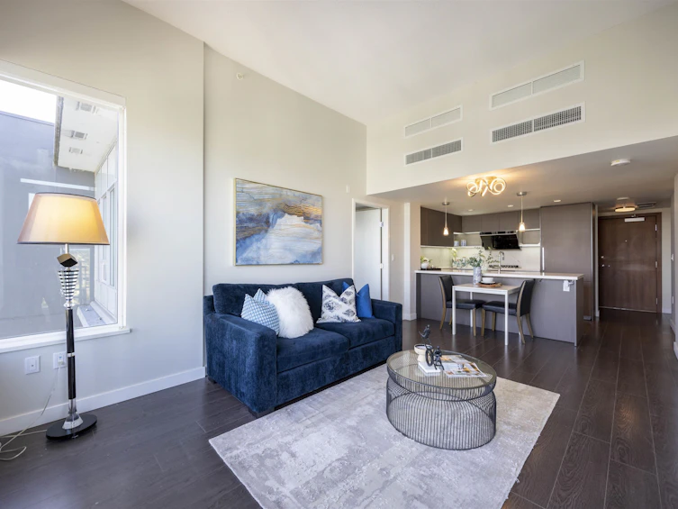 1907-8833 Hazelbridge Way, Richmond, BC, V6X 0N3 - 2