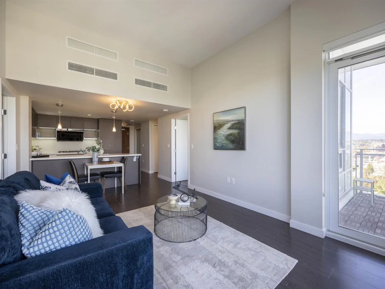 1907-8833 Hazelbridge Way, Richmond, BC, V6X 0N3 - 4