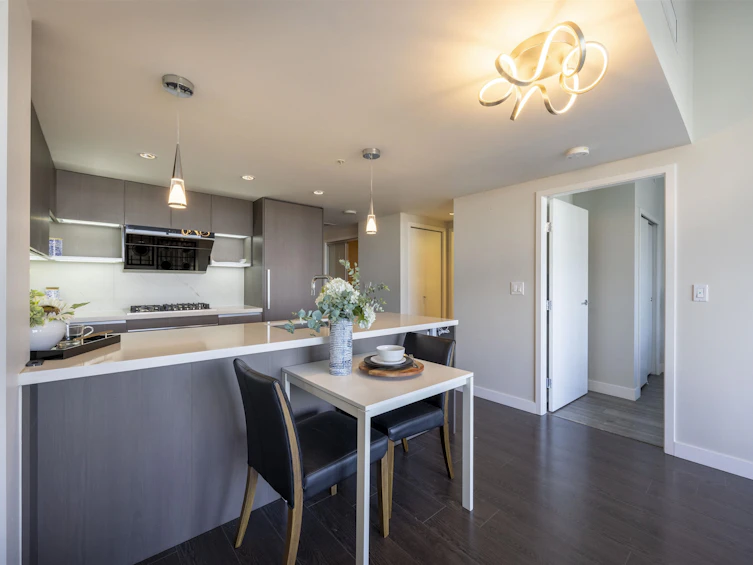 1907-8833 Hazelbridge Way, Richmond, BC, V6X 0N3 - 5