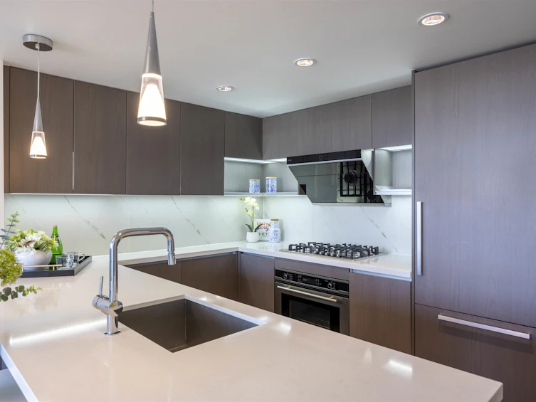 1907-8833 Hazelbridge Way, Richmond, BC, V6X 0N3 - 6