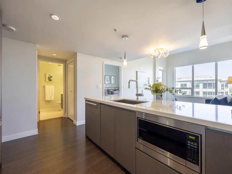 1907-8833 Hazelbridge Way, Richmond, BC, V6X 0N3 - 9