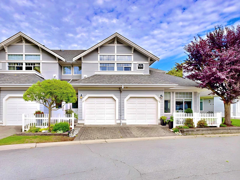 23 - 5708 208th Street, Langley BC V3A 8L4