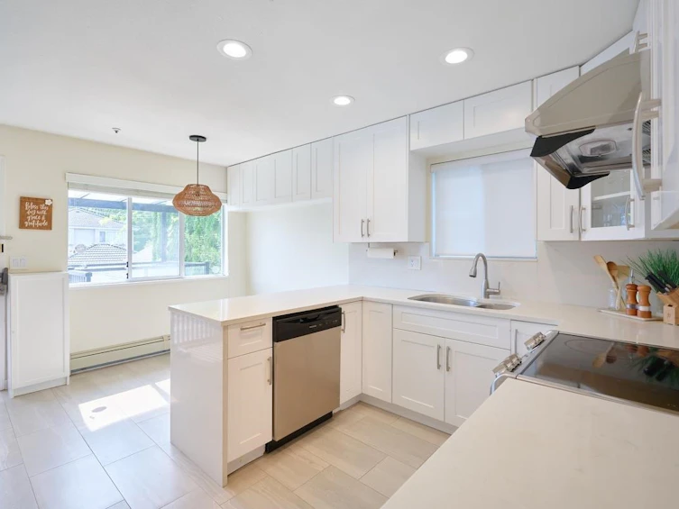 890 W 63rd Avenue, Vancouver, BC, V6P 2H4 - 7