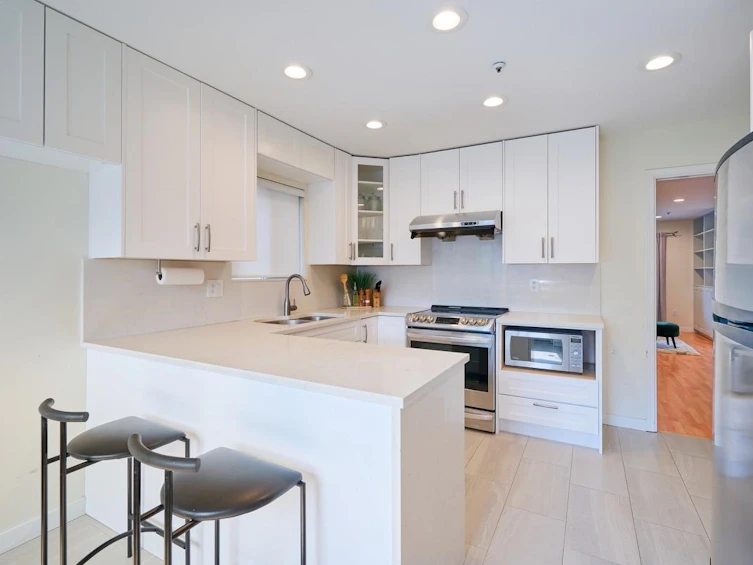 890 W 63rd Avenue, Vancouver, BC, V6P 2H4 - 8