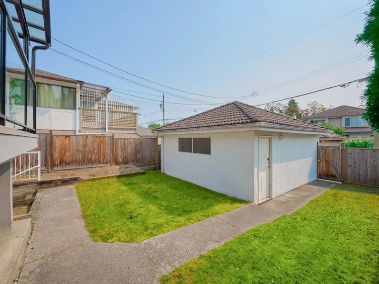 890 W 63rd Avenue, Vancouver, BC, V6P 2H4 - 21