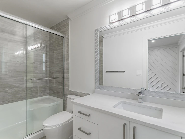 5343 Frances Street, Burnaby, BC, V5B 1T4 - 23