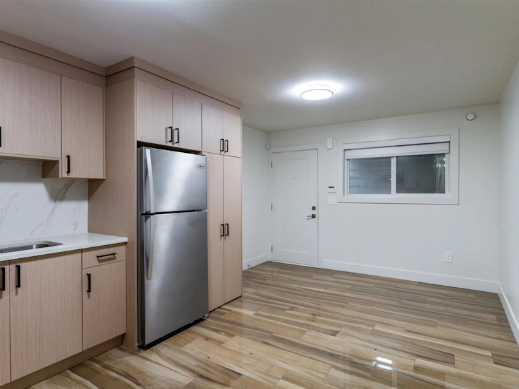 5343 Frances Street, Burnaby, BC, V5B 1T4 - 32