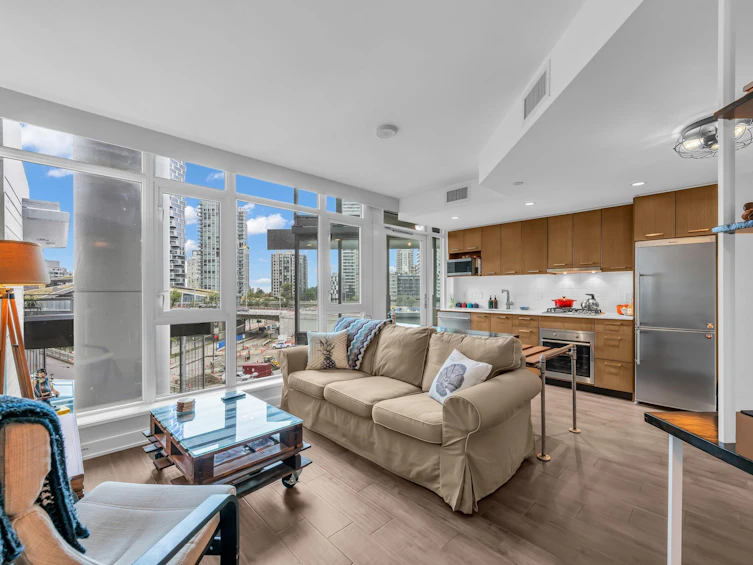 807-1372 Seymour Street, Vancouver, BC, V6B 1L1 - 2