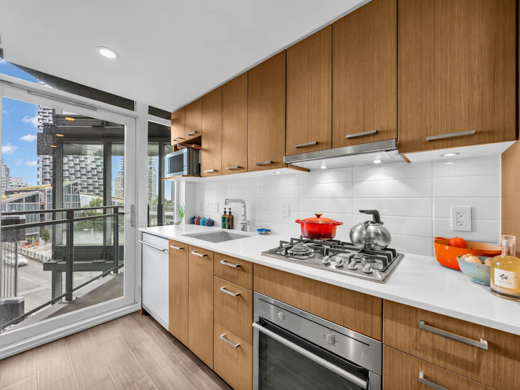 807-1372 Seymour Street, Vancouver, BC, V6B 1L1 - 9