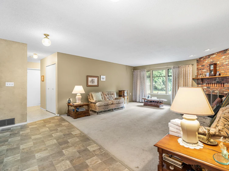 916 Sprice Avenue, Coquitlam, BC, V3J 7R9 - 7