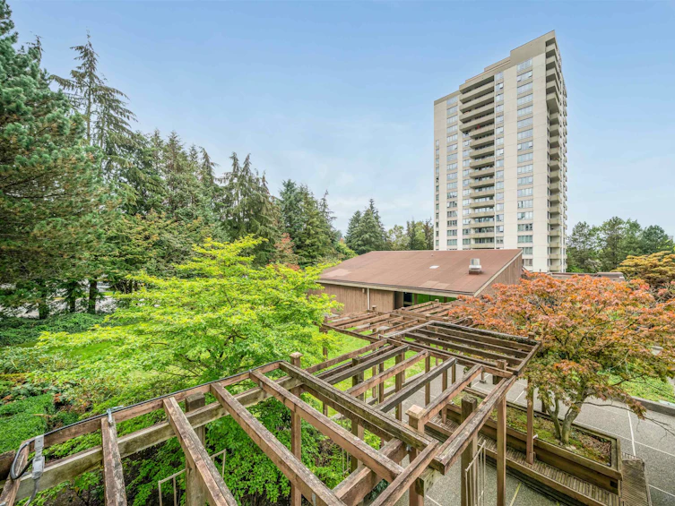 201-5645 Barker Avenue, Burnaby, BC, V5H 3Z5 - 13